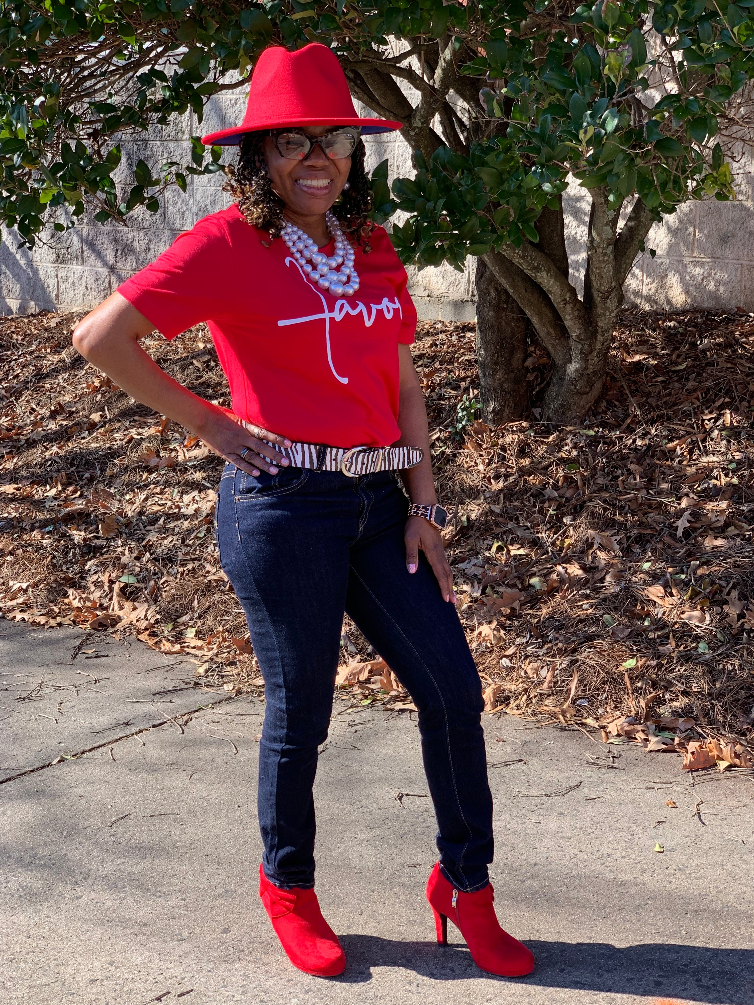 Favor T-Shirt Red and White - Jewellery Unique Gifts & Accessories
